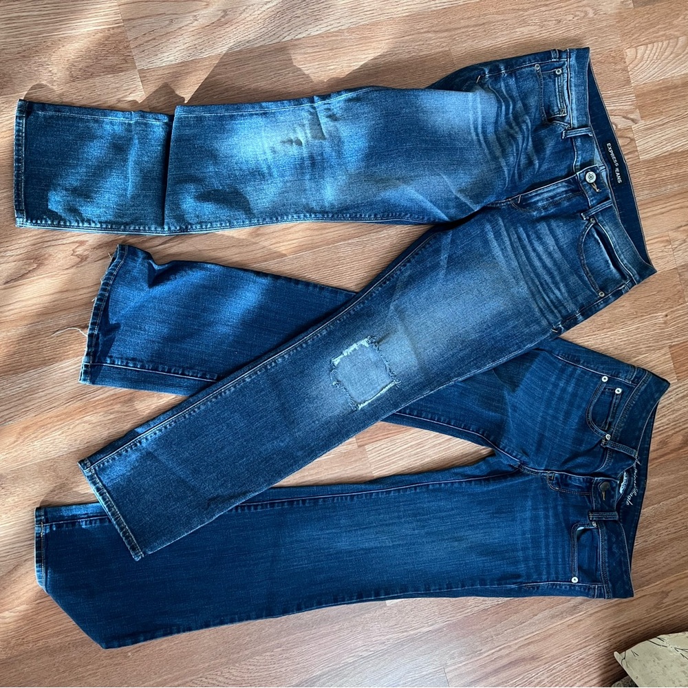 Two pair of jeans, express, and American Eagle